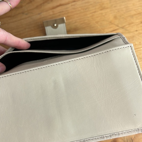 Gucci Double Sided Wallet. Great Condition - Picture 11 of 12